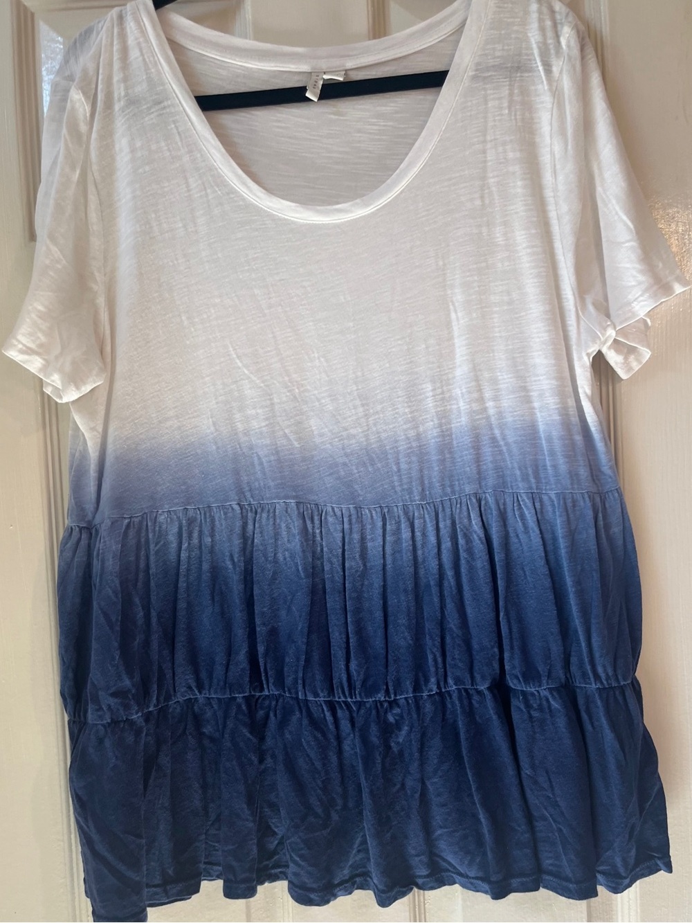 Women's White to Navy Ombre Short Sleeve Peplum Tee